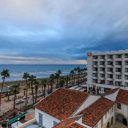 Nautica Luxe לרנקה