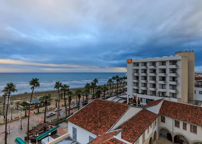 Nautica Luxe Larnaca