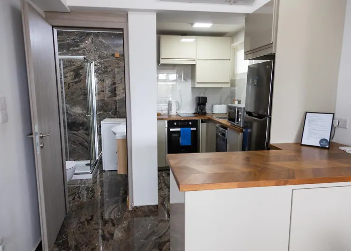 Nautica Luxe 라르나카